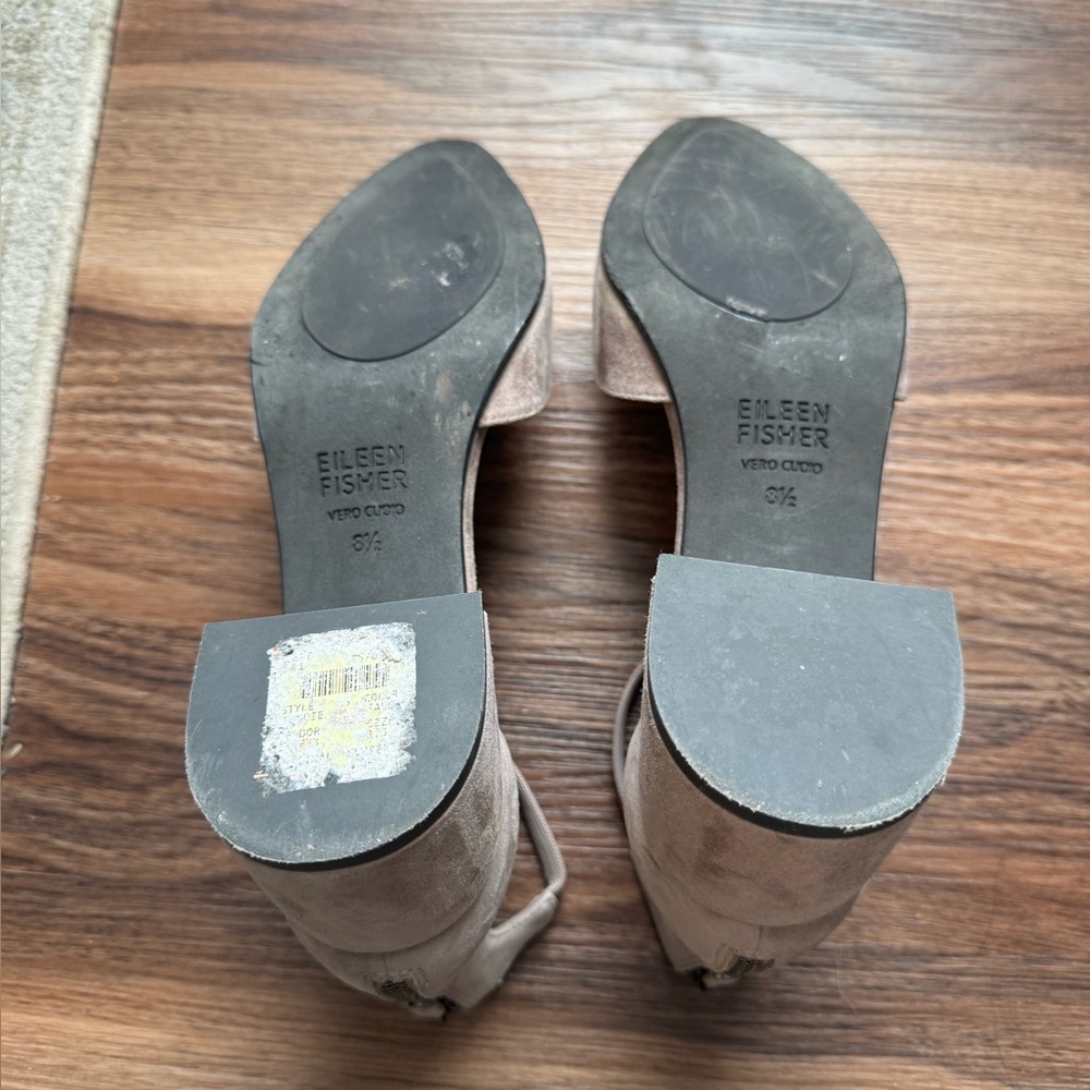 Eileen Fisher Women's Gray Suede Ankle-Strap Block Heel Pumps Sz. 8.5 - Picture 10 of 11